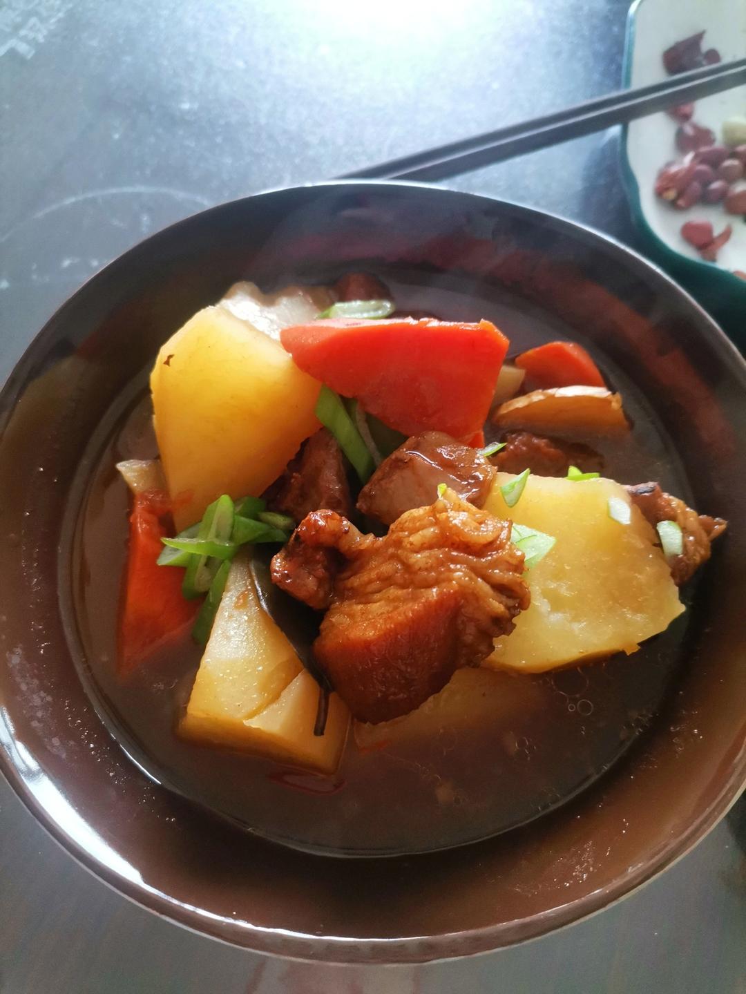 番茄土豆炖牛腩