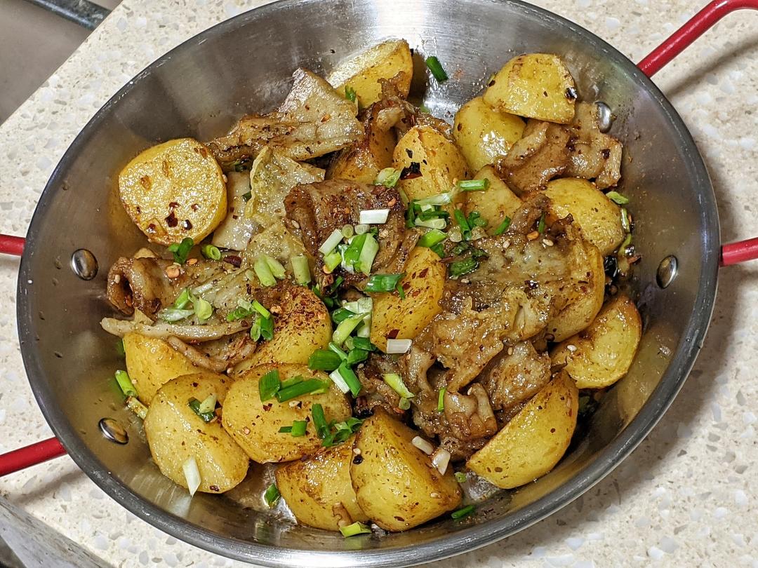 黔版苕皮火腿锅巴土豆🥔