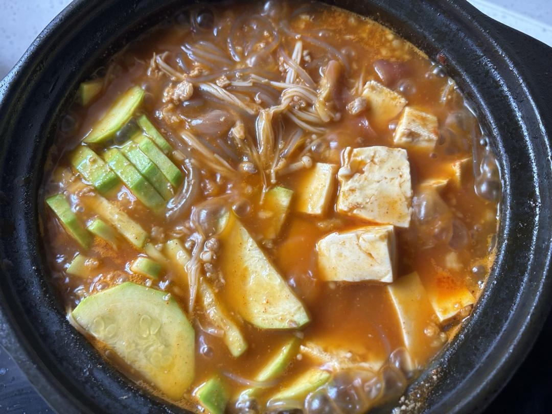 《梨泰院》韩式嫩豆腐汤