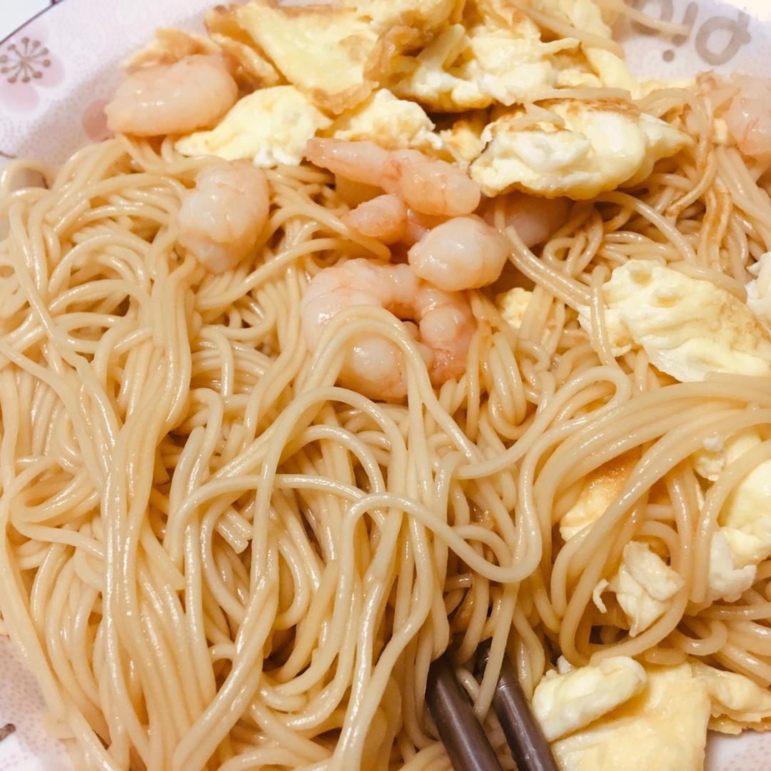 韭菜虾仁炒面