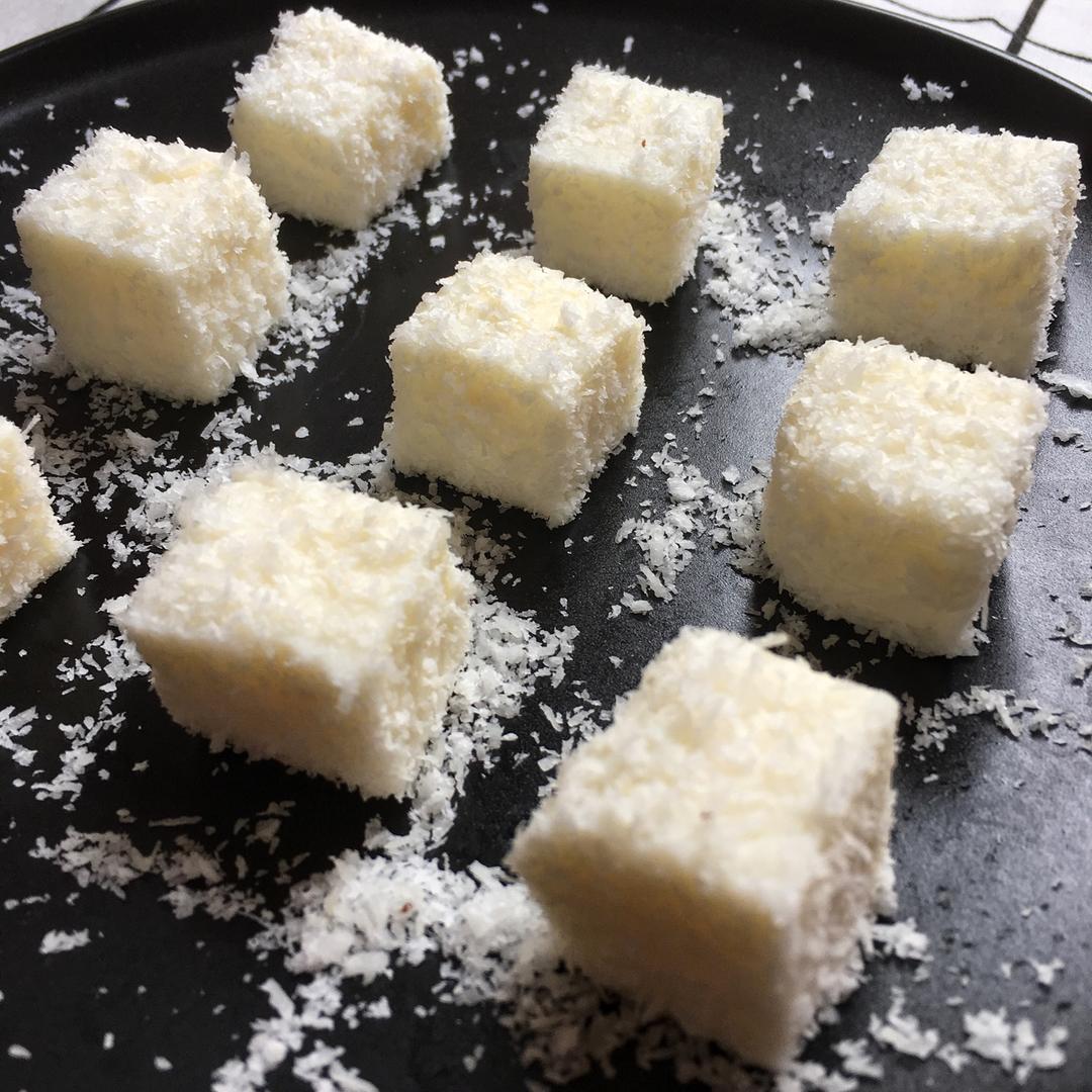 完胜85度C牛奶椰丝小方