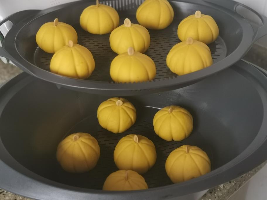 应景的南瓜馒头的做法