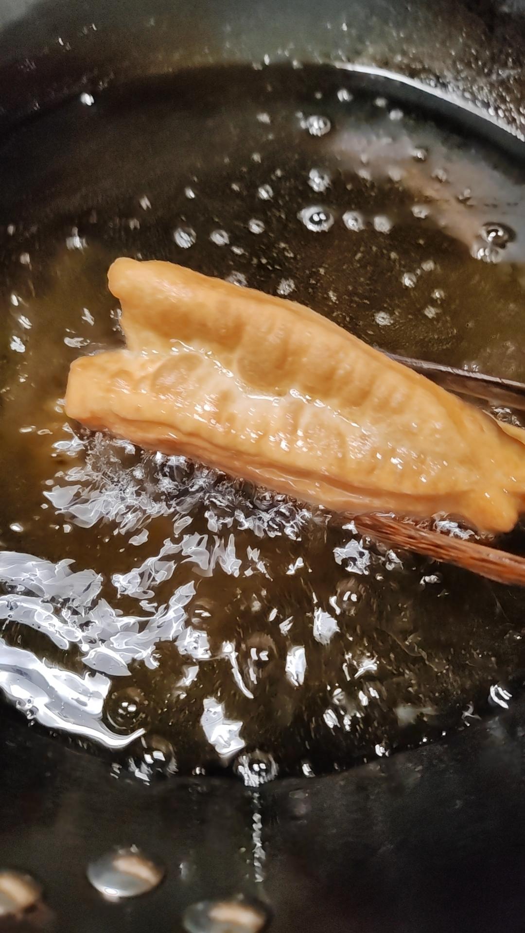 ㊙️自制简单蓬松的香酥油条，外焦里软超好吃