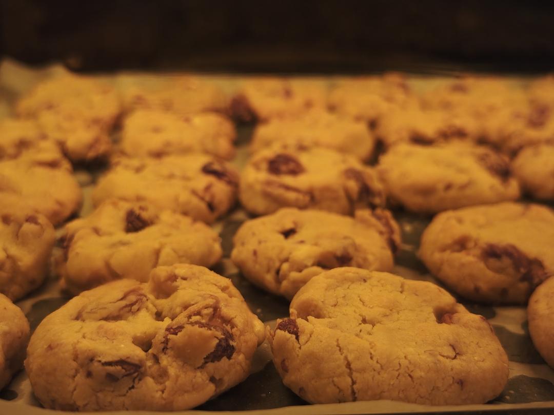 轻轻一按就碎掉的原味桃酥（不输猪油版）