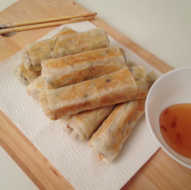 黄芽菜肉丝春卷