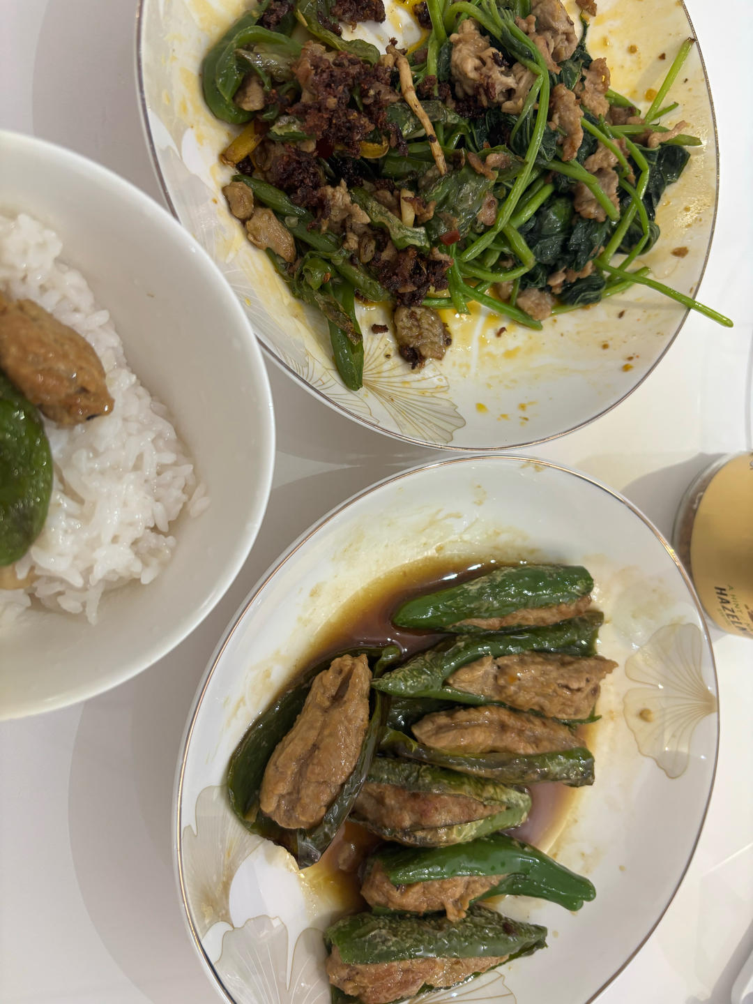 下饭菜“青椒酿肉”，香糯多汁鲜嫩下饭