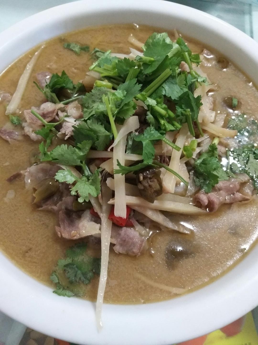 酸汤肥牛