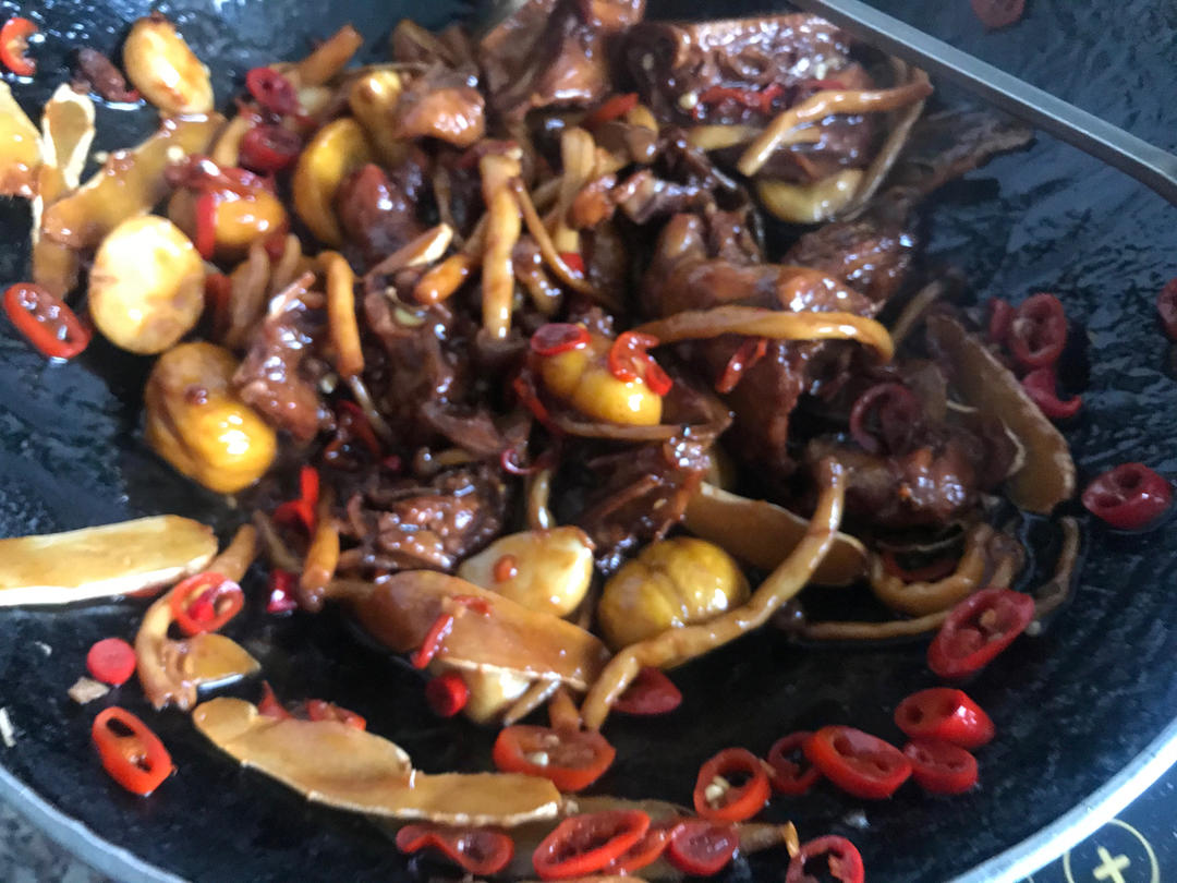 栗子炖鸡