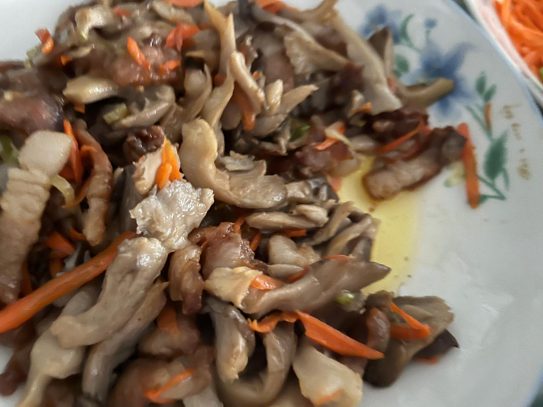 比肉好吃的平菇炒鸡蛋