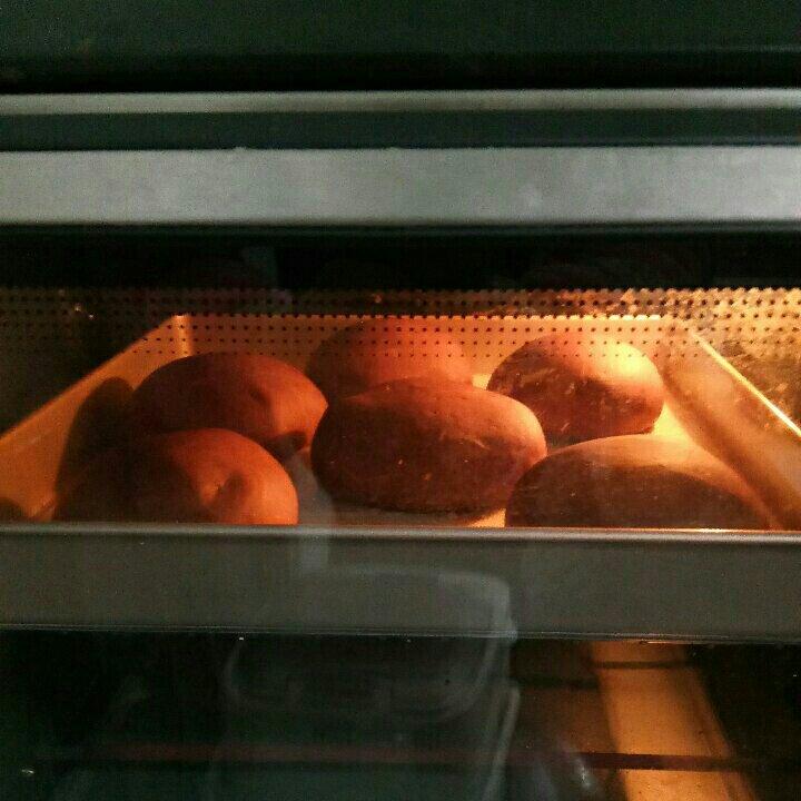 黑眼豆豆面包