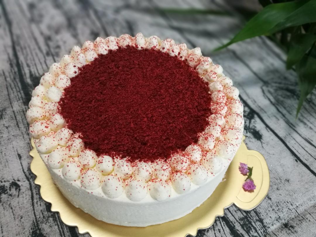8寸红丝绒蛋糕