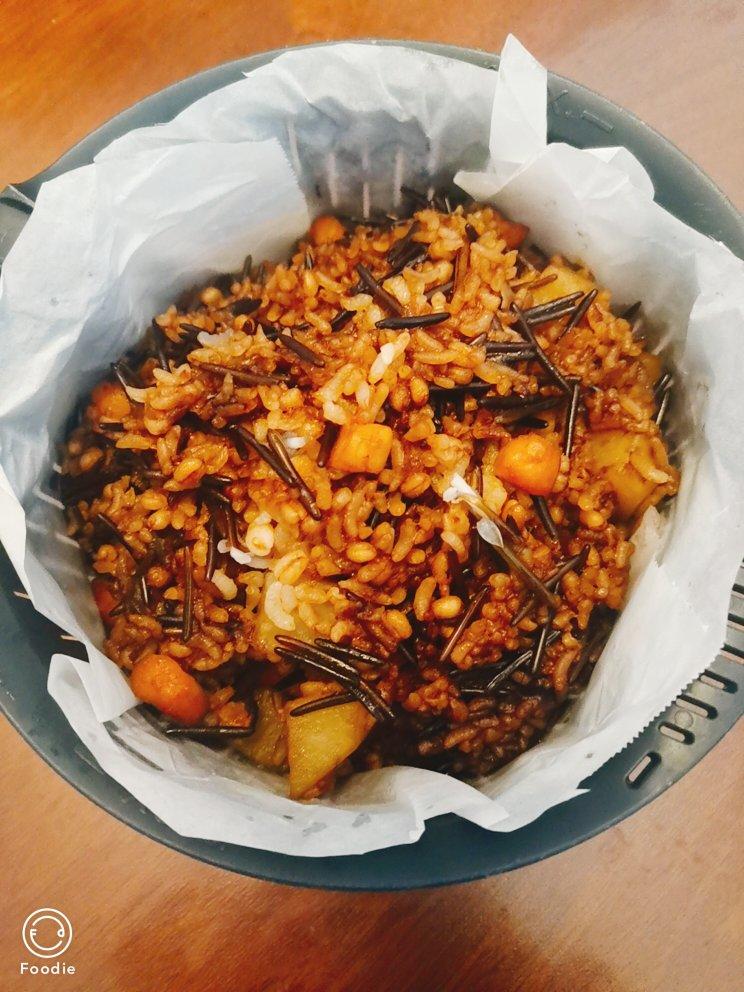腊味煲仔饭～小美版
