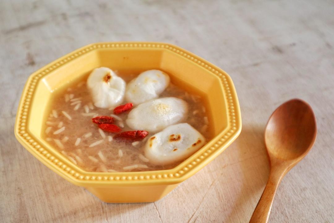 潘子jane做的冬至:酒酿番薯年糕汤果