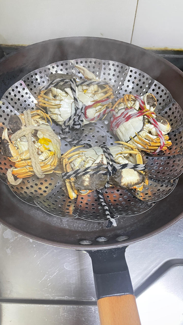 清蒸大闸蟹（一般人第一步就错了）
