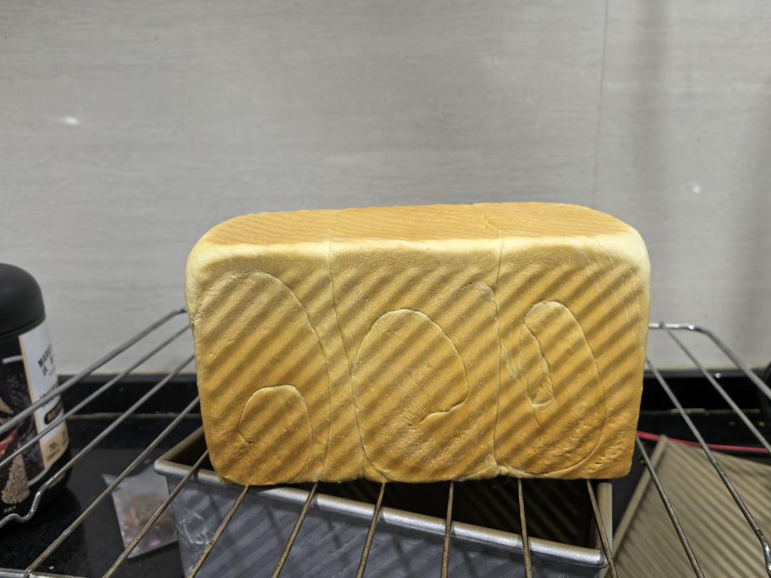 吐司，奶香手撕面包，超级香浓