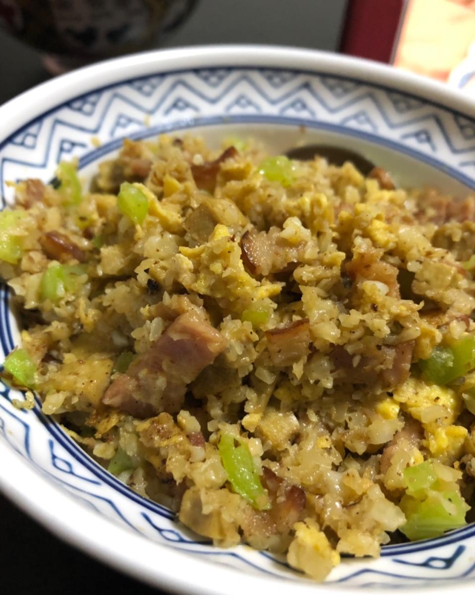 【生酮低碳】肉末酱油蛋炒饭