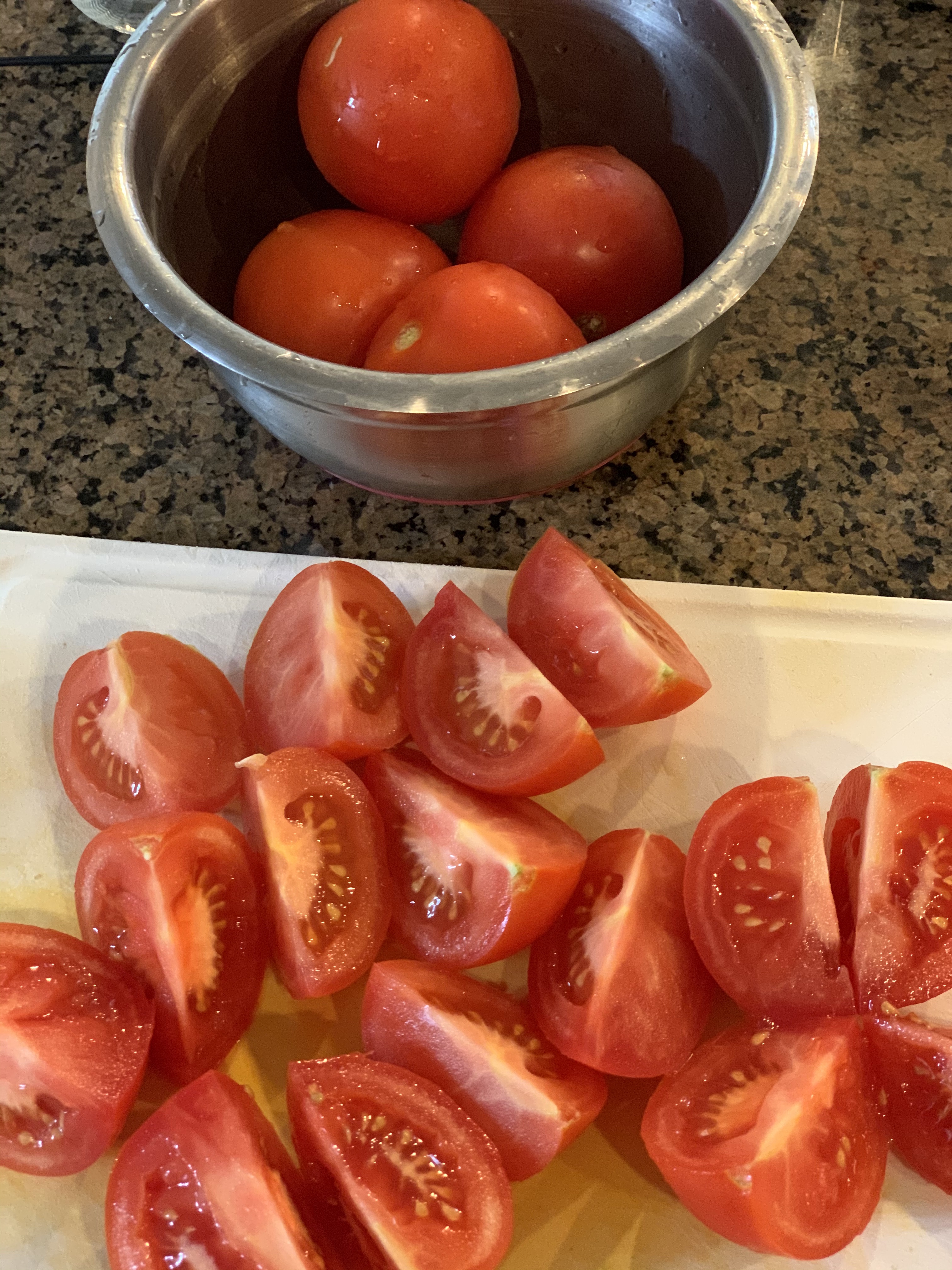 易做的抗衰老：西红柿牛肉汤的做法 步骤1