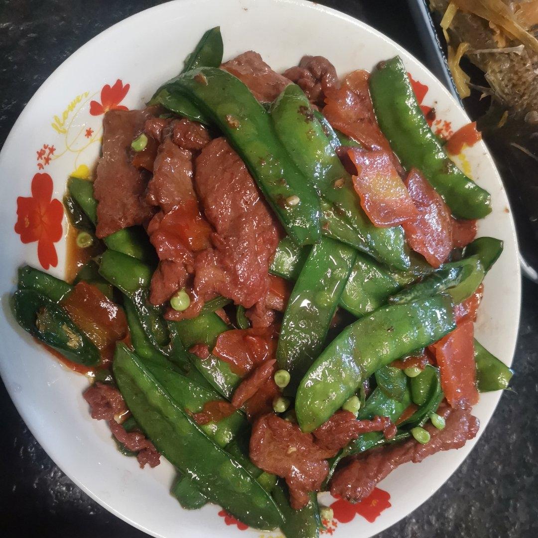 嫩炒牛肉片～～简单快手菜