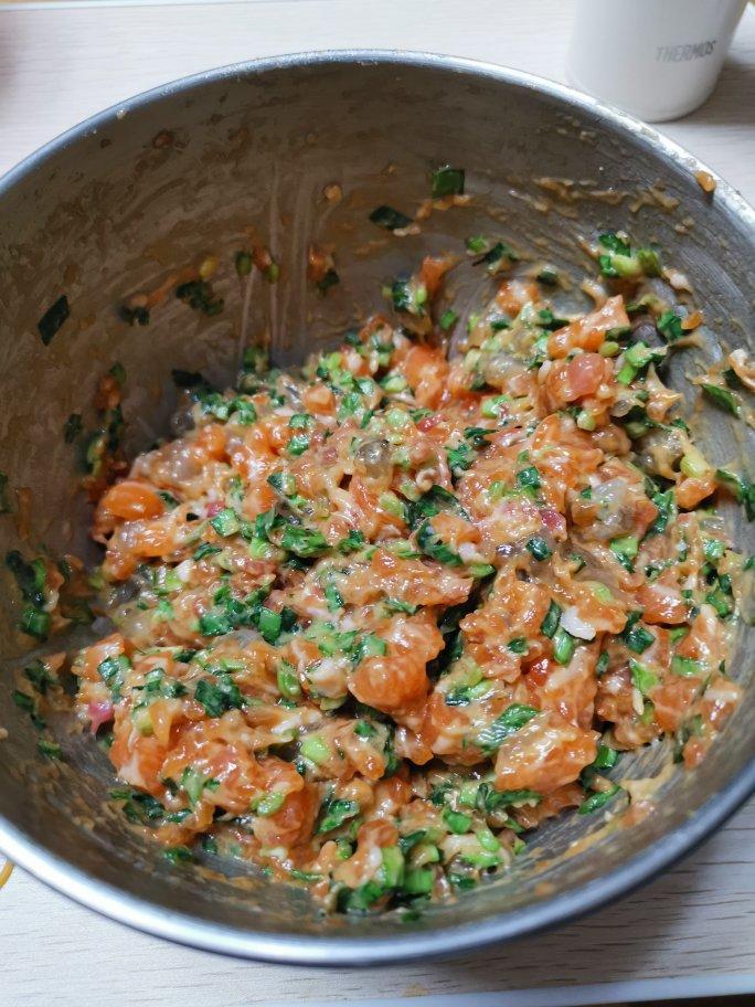三文鱼三鲜馅饺子