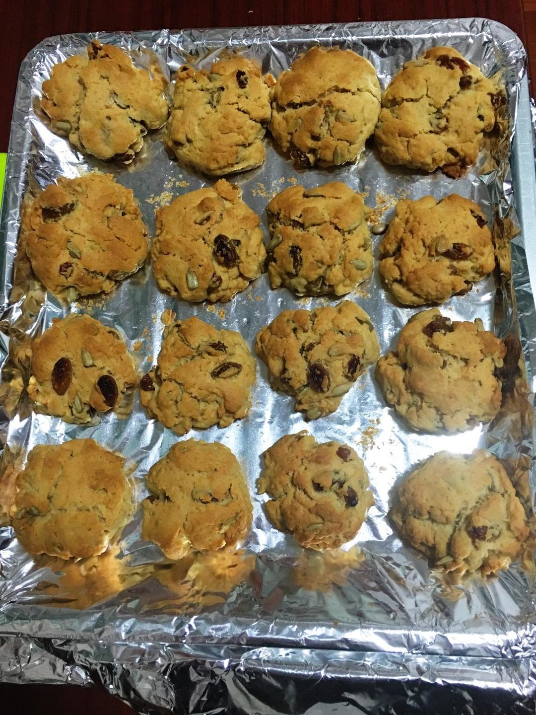 葡萄干瓜子仁桃酥