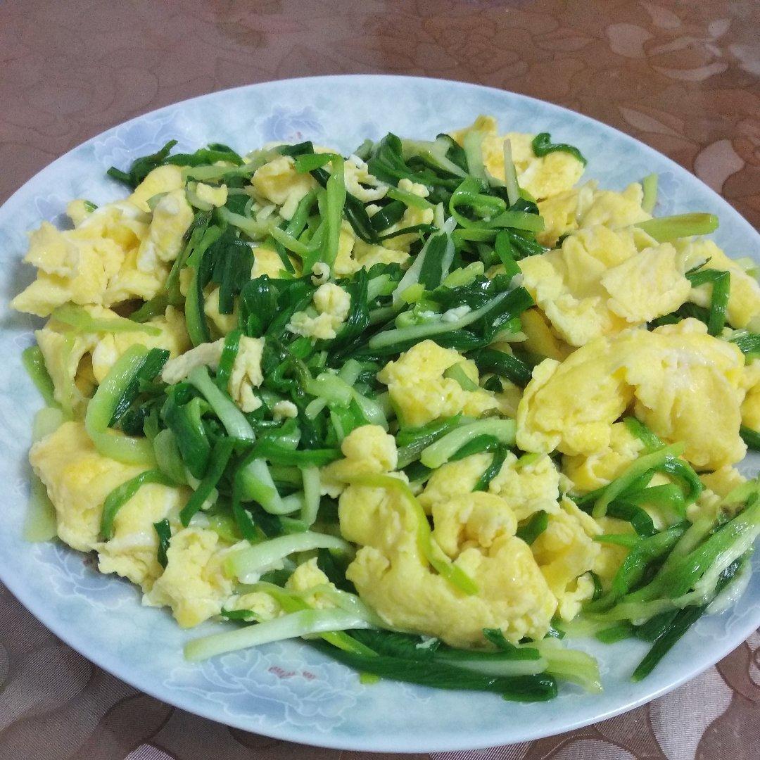 蒜苗炒鸡蛋