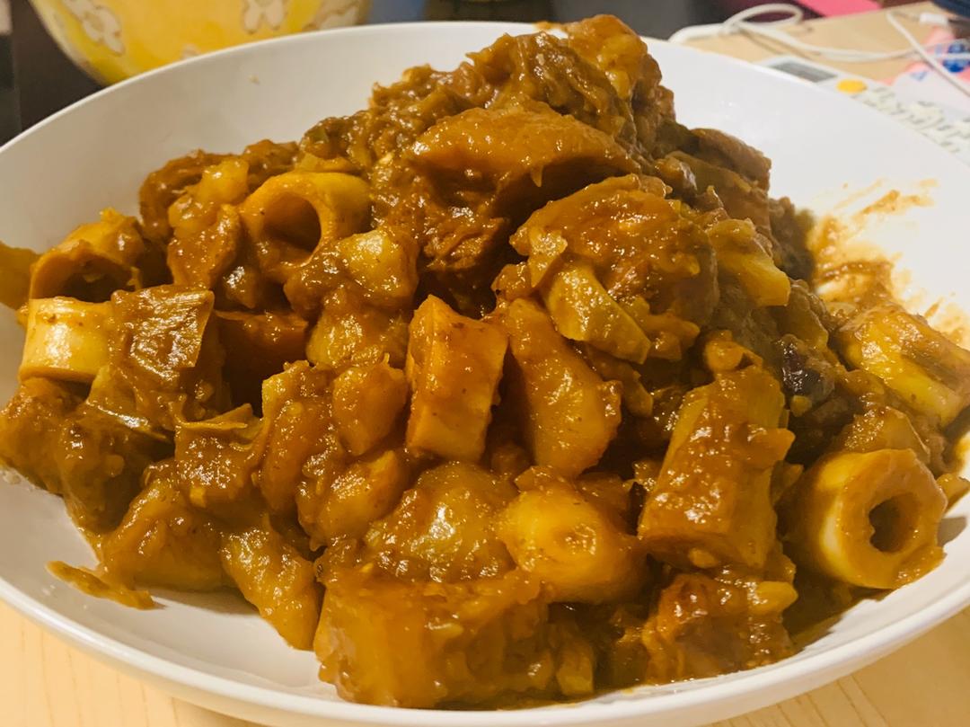 土豆竹笋红烧肉