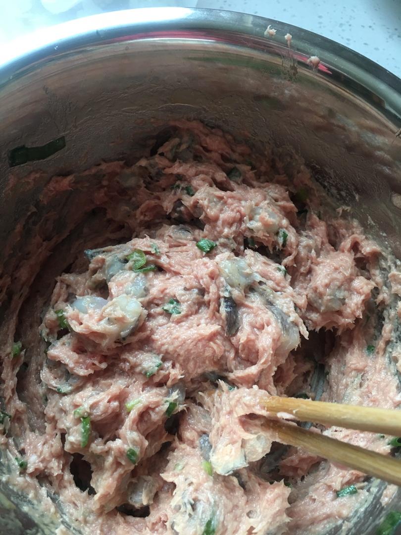 鲜肉虾仁混沌馅（附加超详细的混沌包法）