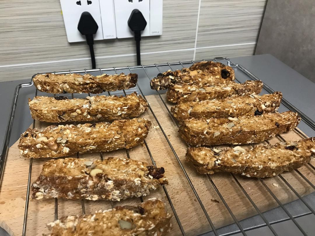 【健康零食】燕麦坚果意式脆饼