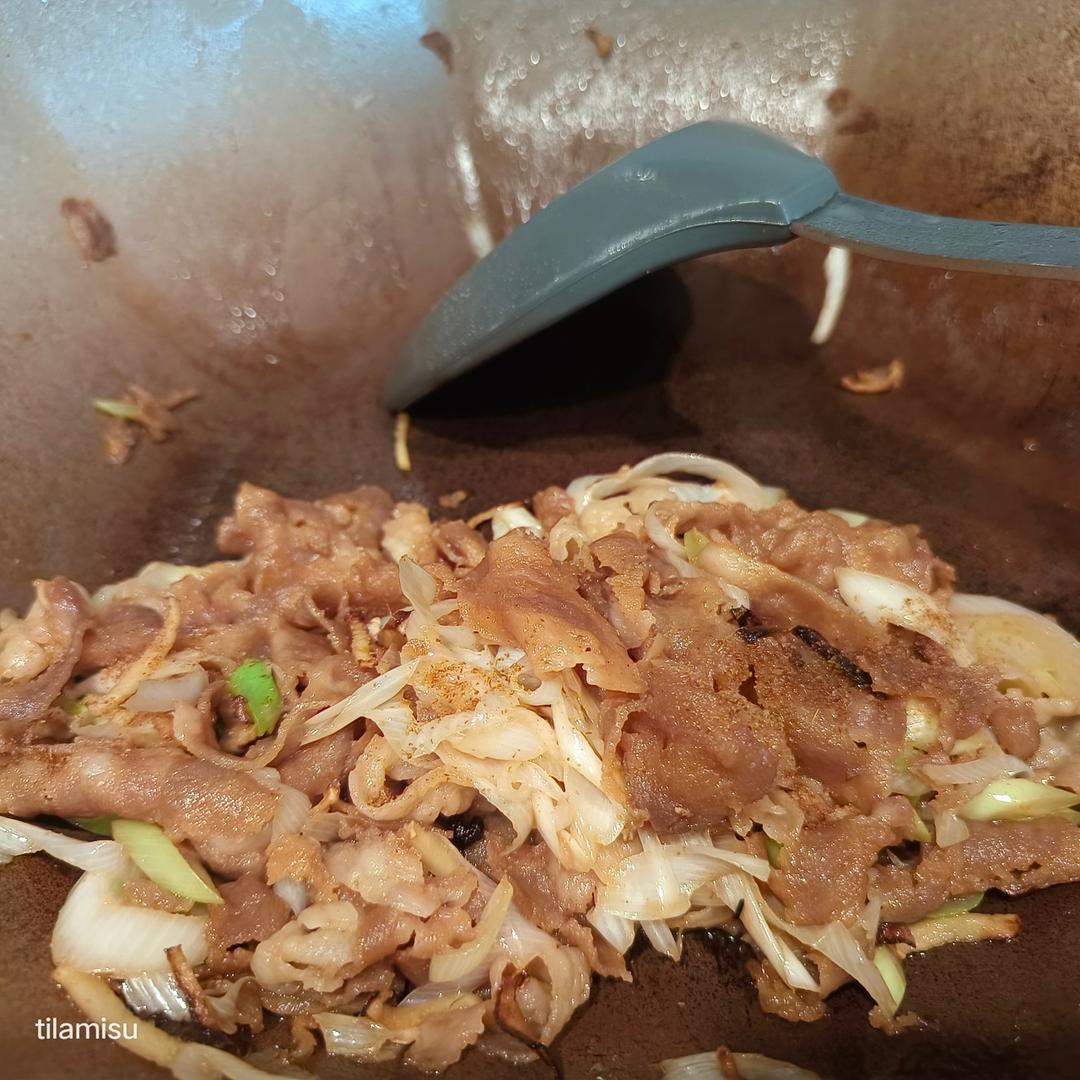 炒了20多年的葱爆羊肉