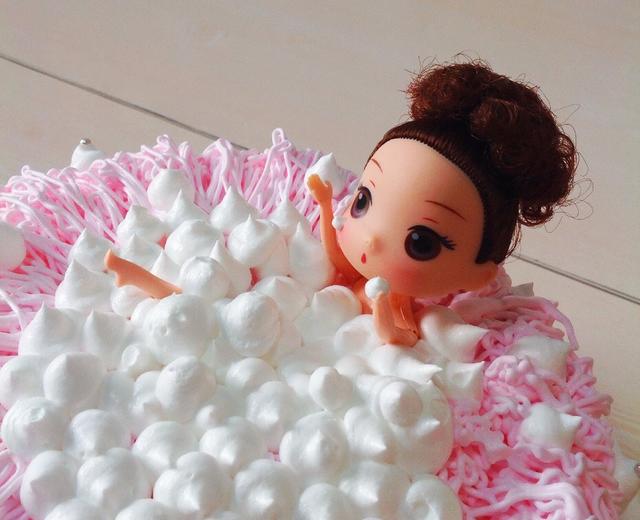 芭比娃娃泡泡浴蛋糕的做法
