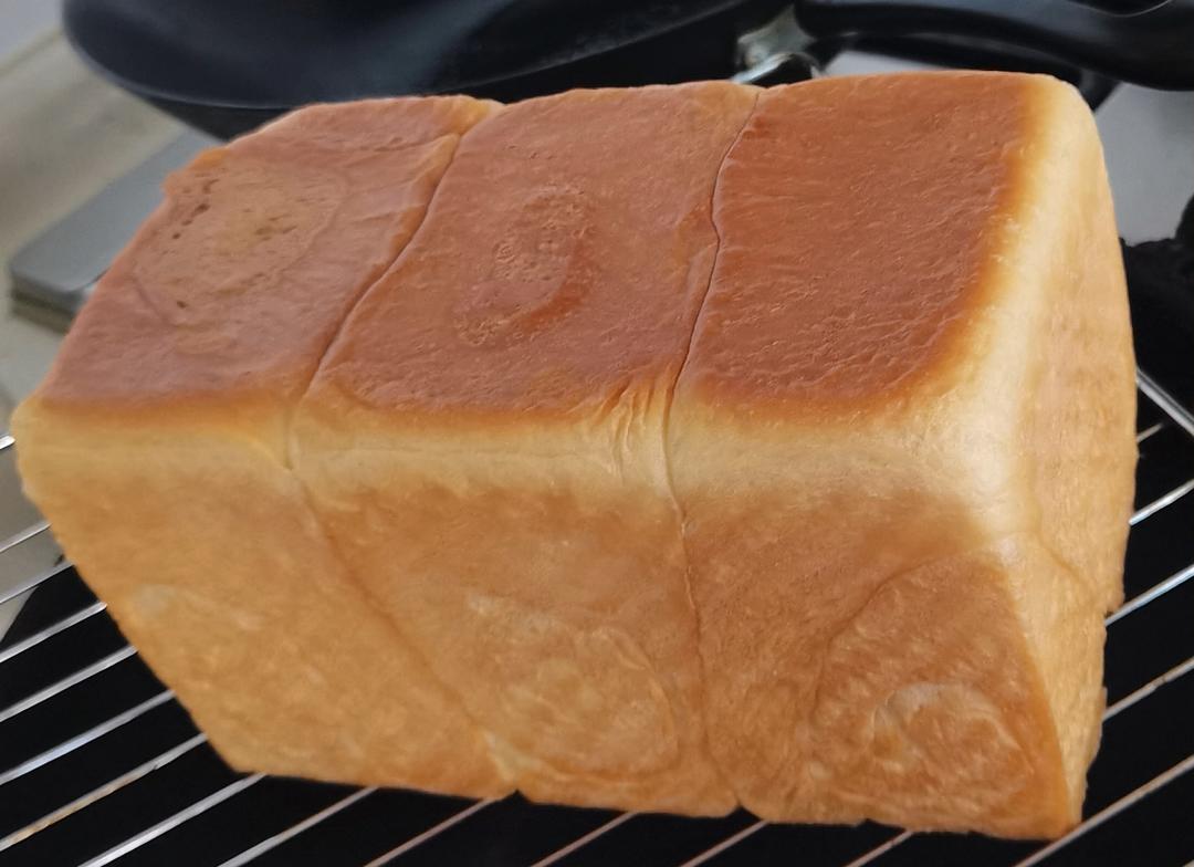 和云朵一样柔软的北海道牛奶吐司