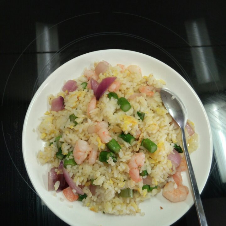 如吃的蛋抄饭