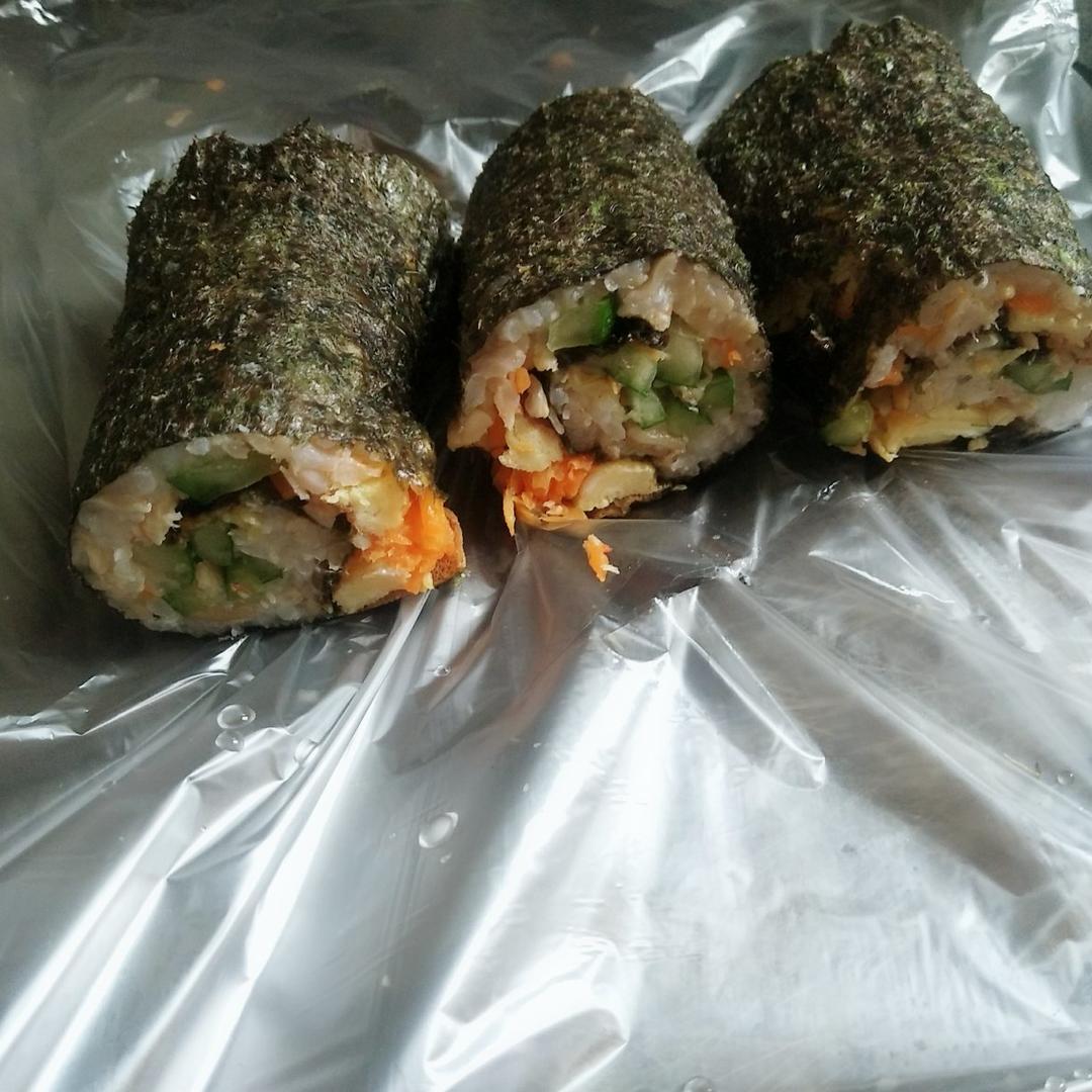 紫菜包饭