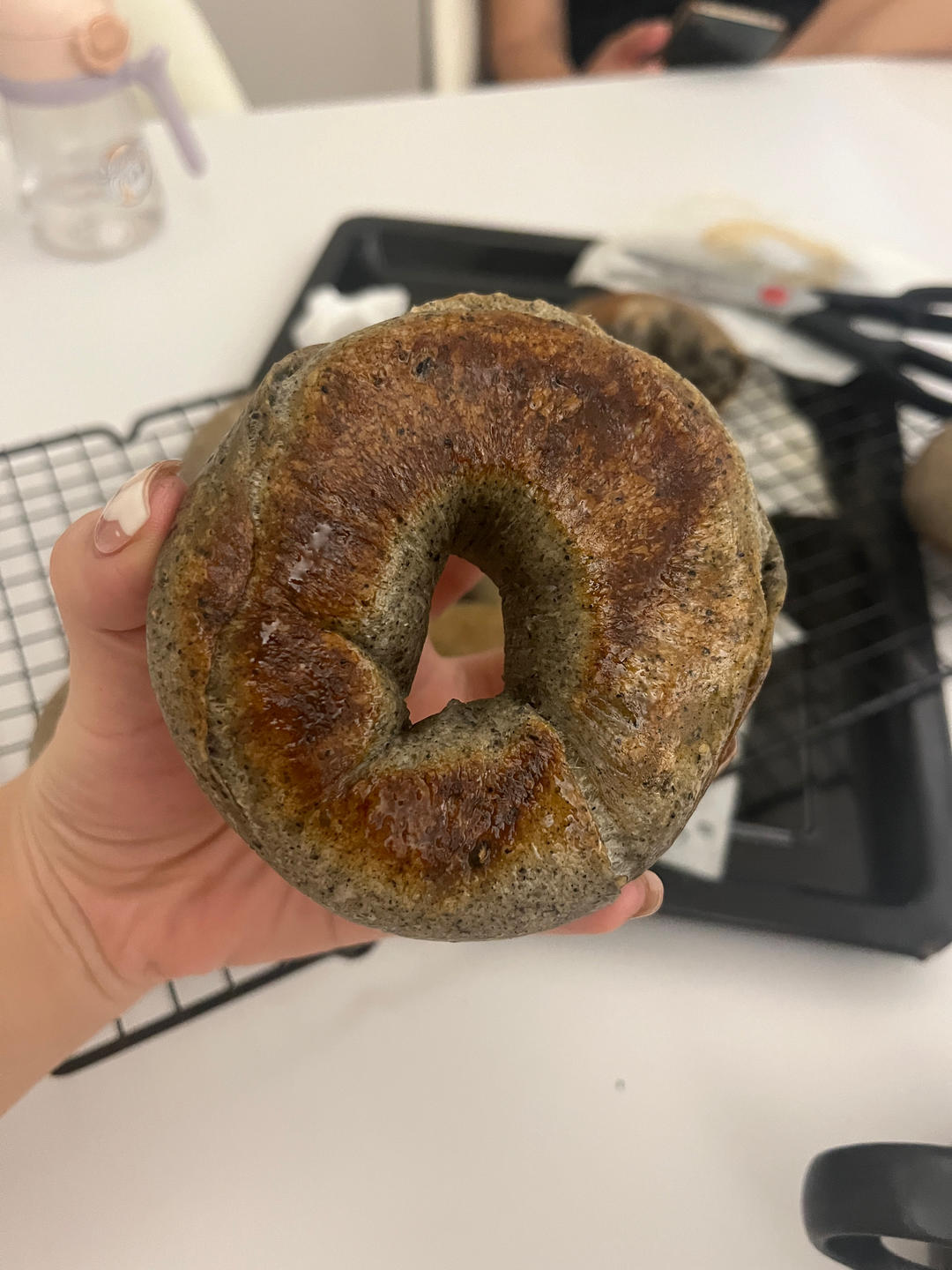 双倍黑芝麻奶酥贝果🥯一起吃养生贝果吧