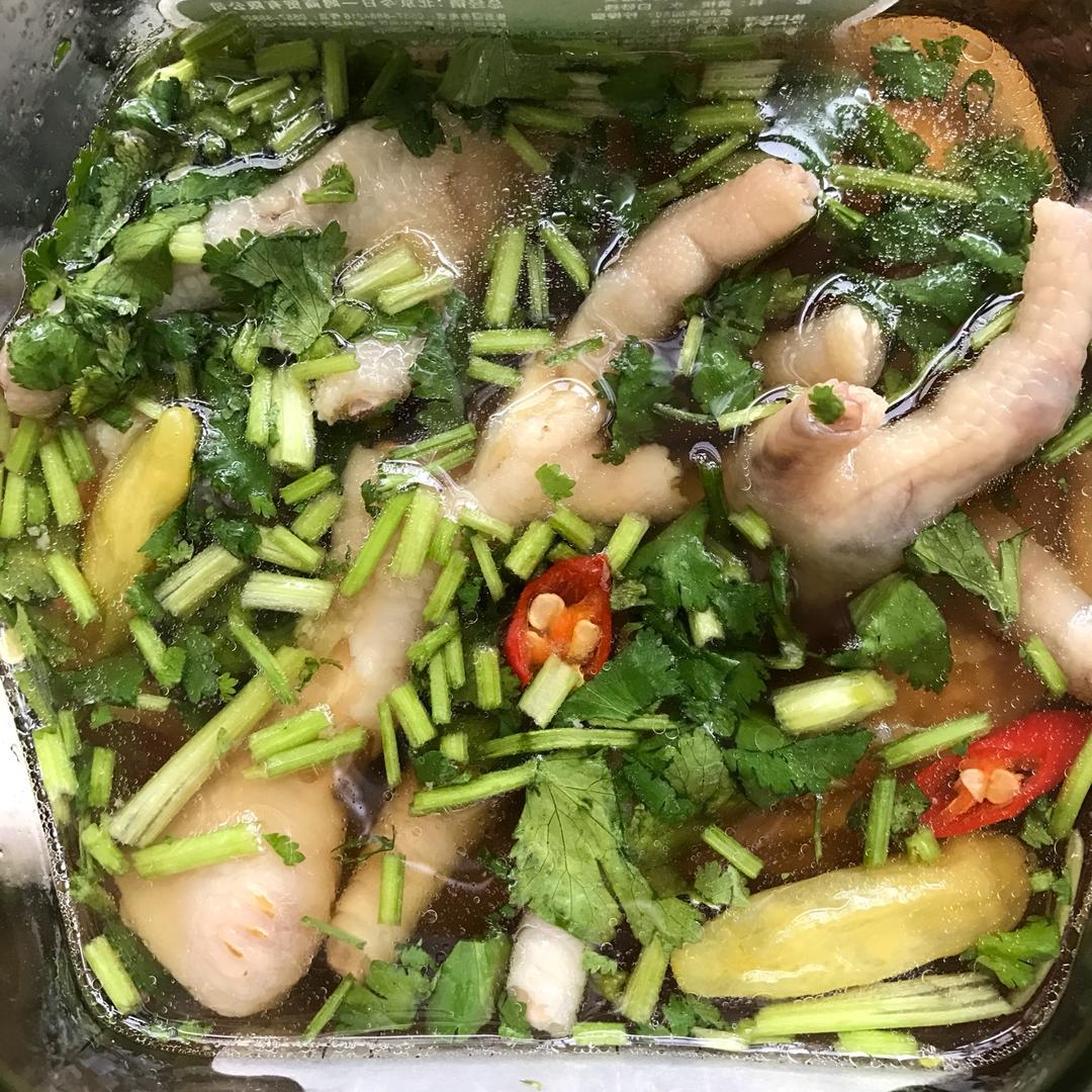 糟卤凤爪