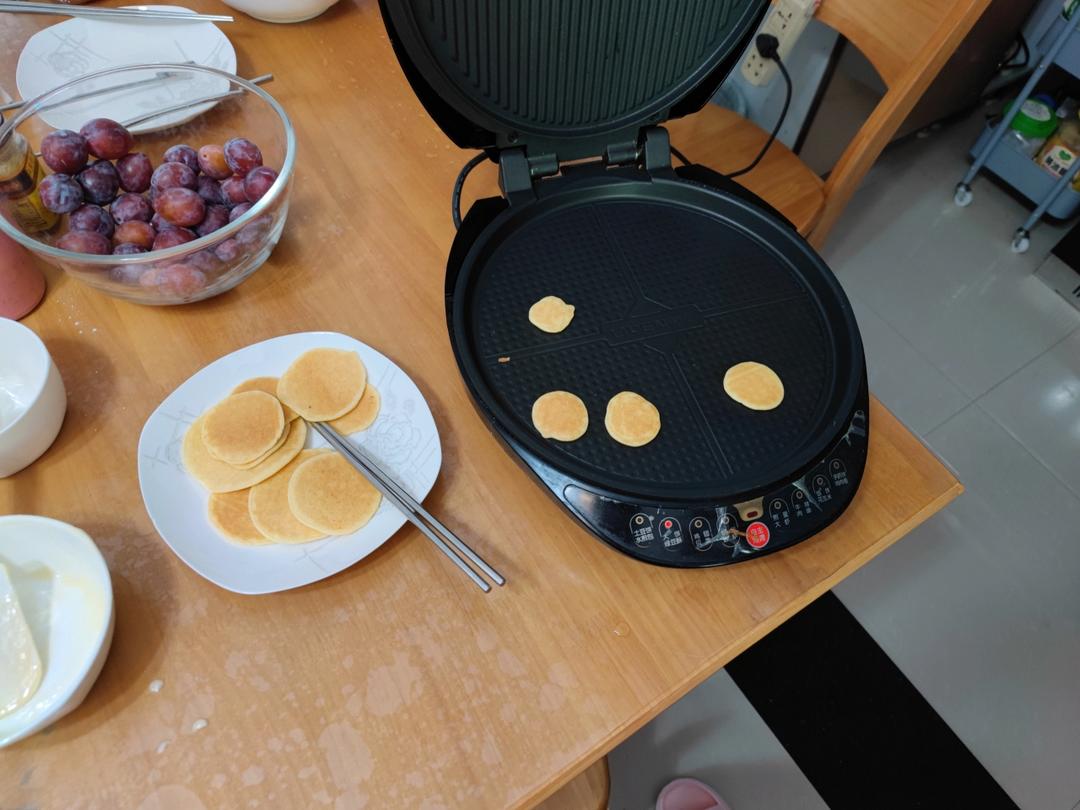 宝宝辅食：奶香松饼（无松饼粉，蛋白打发法）