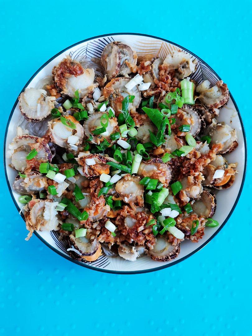 蒜蓉扇贝肉蒸粉丝