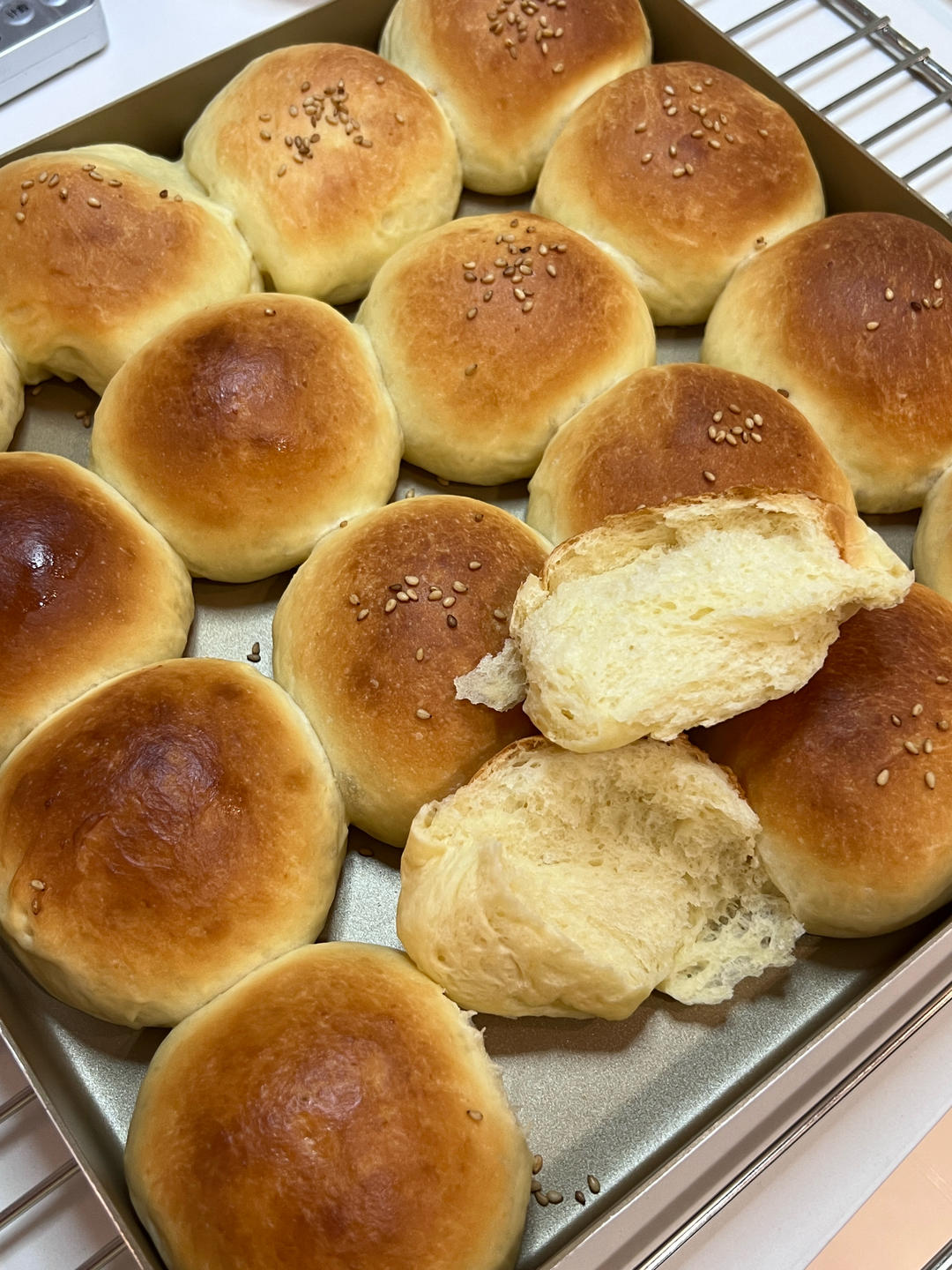 🥛超简单快手，柔软拉丝，一次发酵，牛奶小餐包