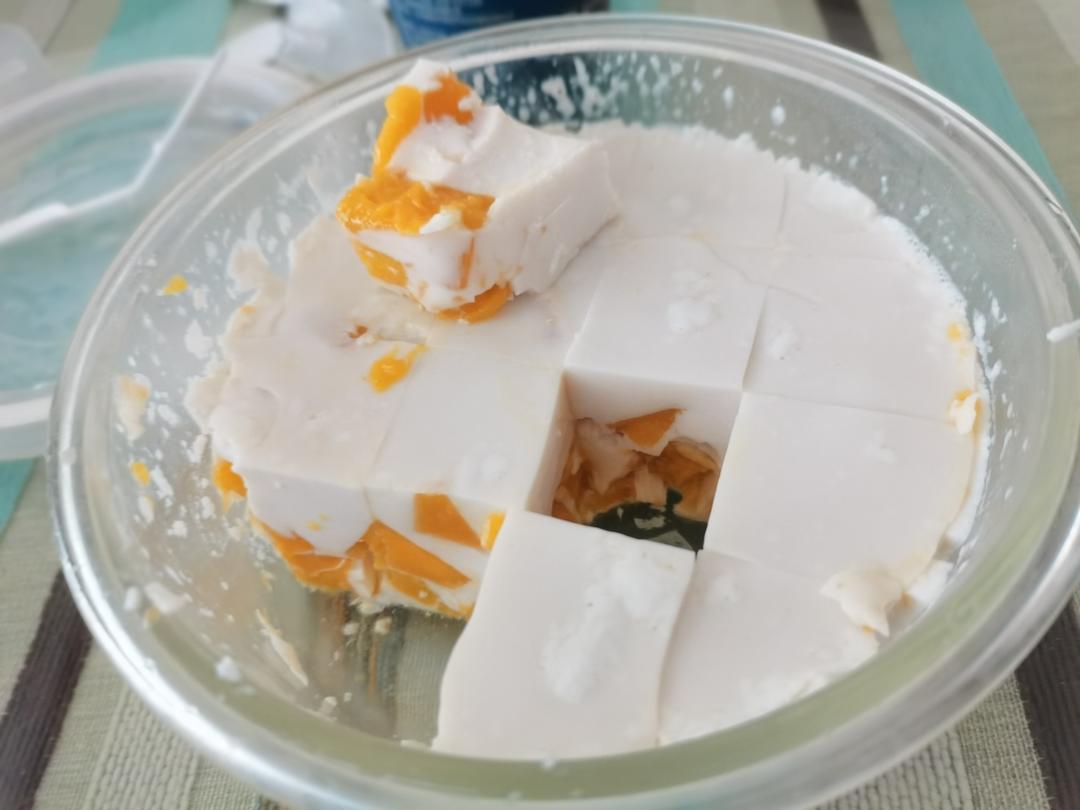 草莓椰奶冻