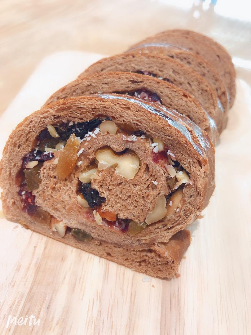 果仁大咧吧面包