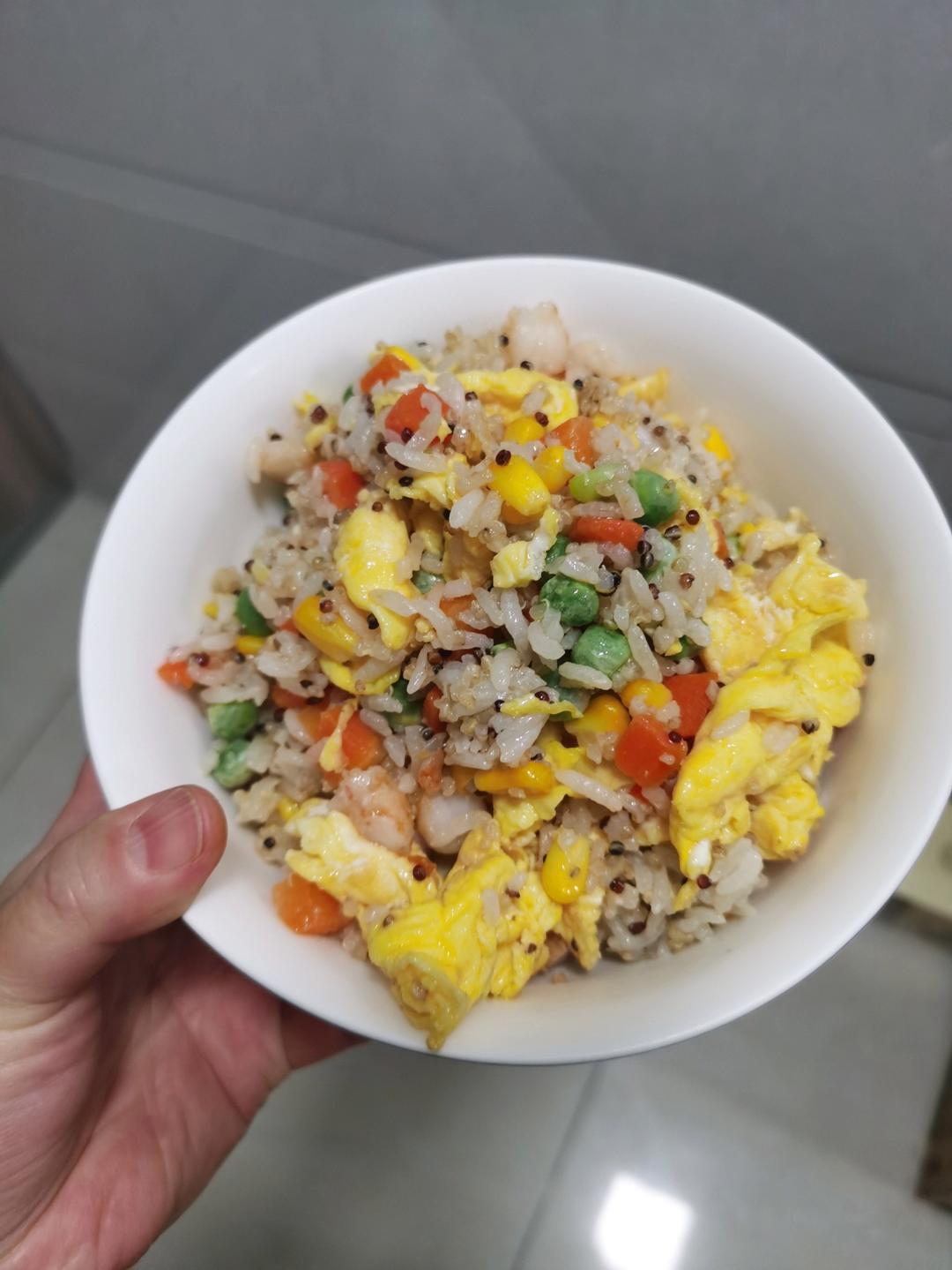 好吃到停不下来的酱油蛋炒饭