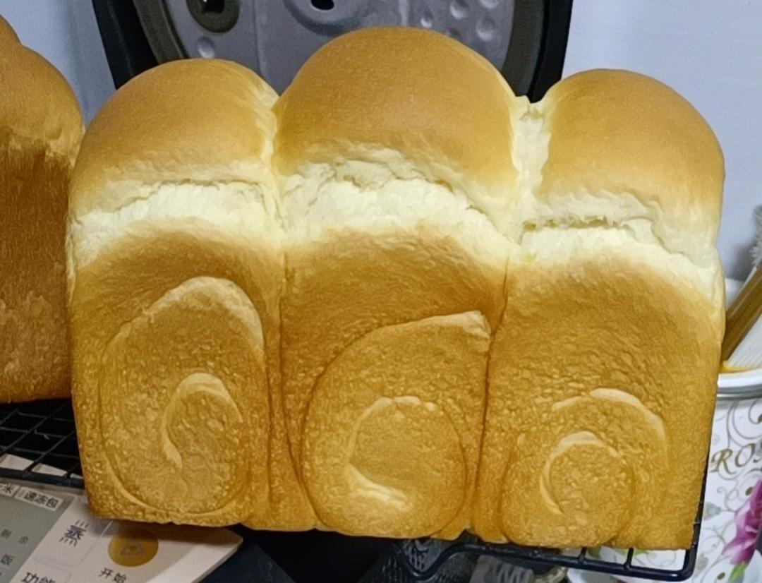 鲜奶吐司（老面法）