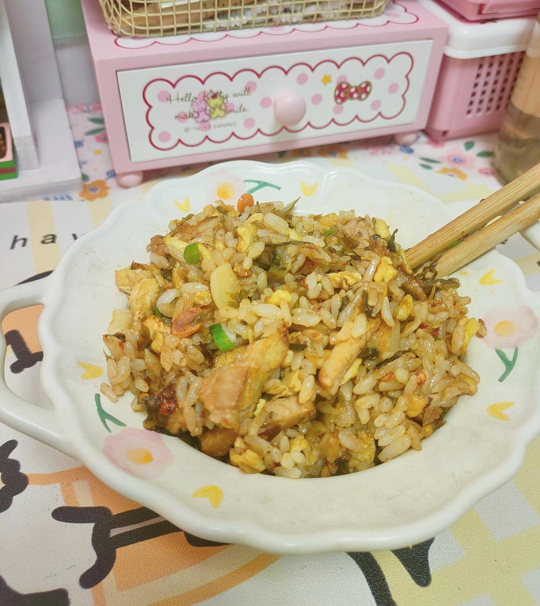 巨香的酸菜蛋炒饭