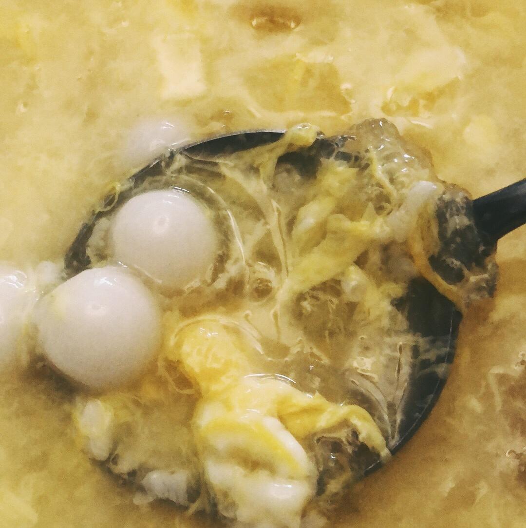 酒酿鸡蛋燕窝羹(月子餐首选)