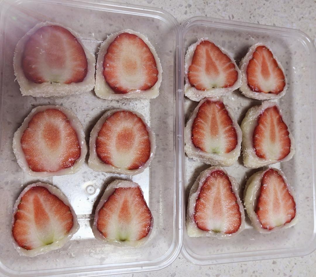 草莓大福：吃下冬天的第一颗草莓吧！