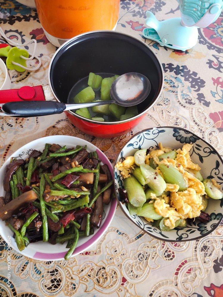 豆角炒茄子（又软又紫的秘诀）