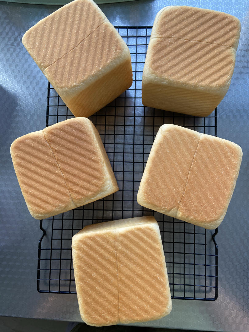 好吃到犯规的网红「生吐司」