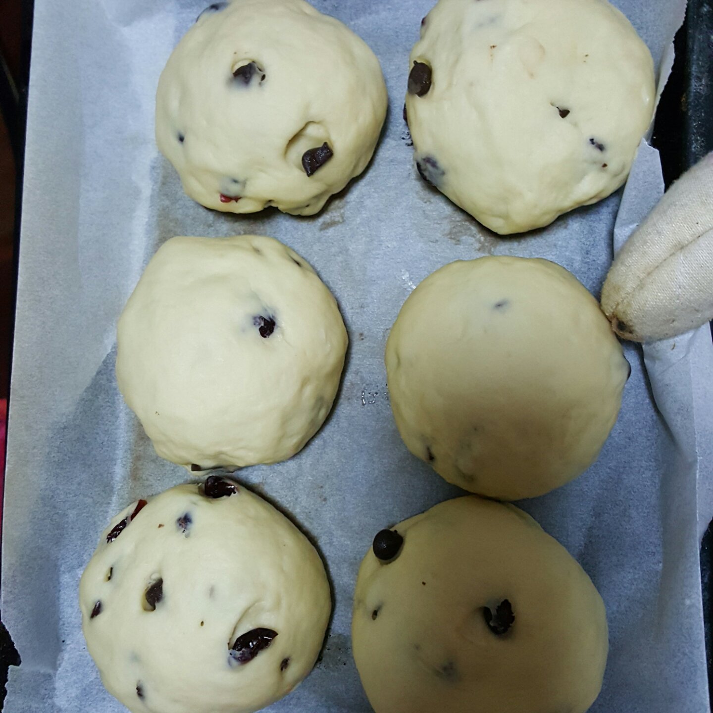 核桃葡萄干小餐包