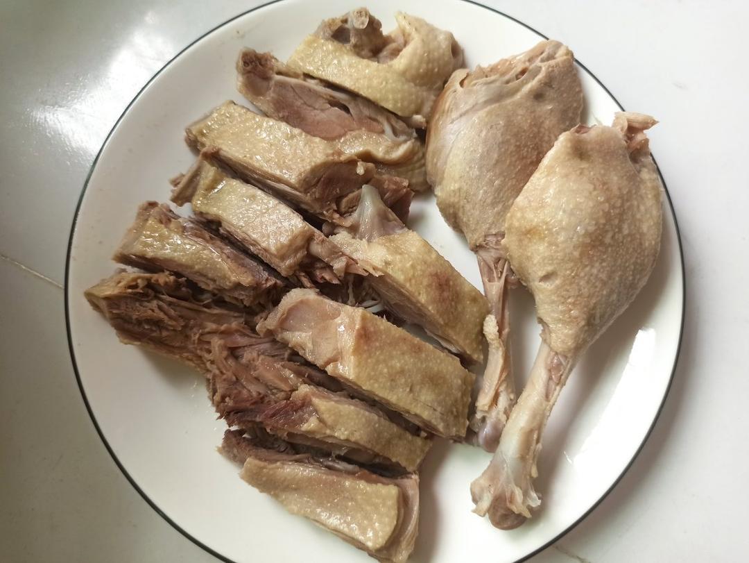 首次成功的盐水鸭腿