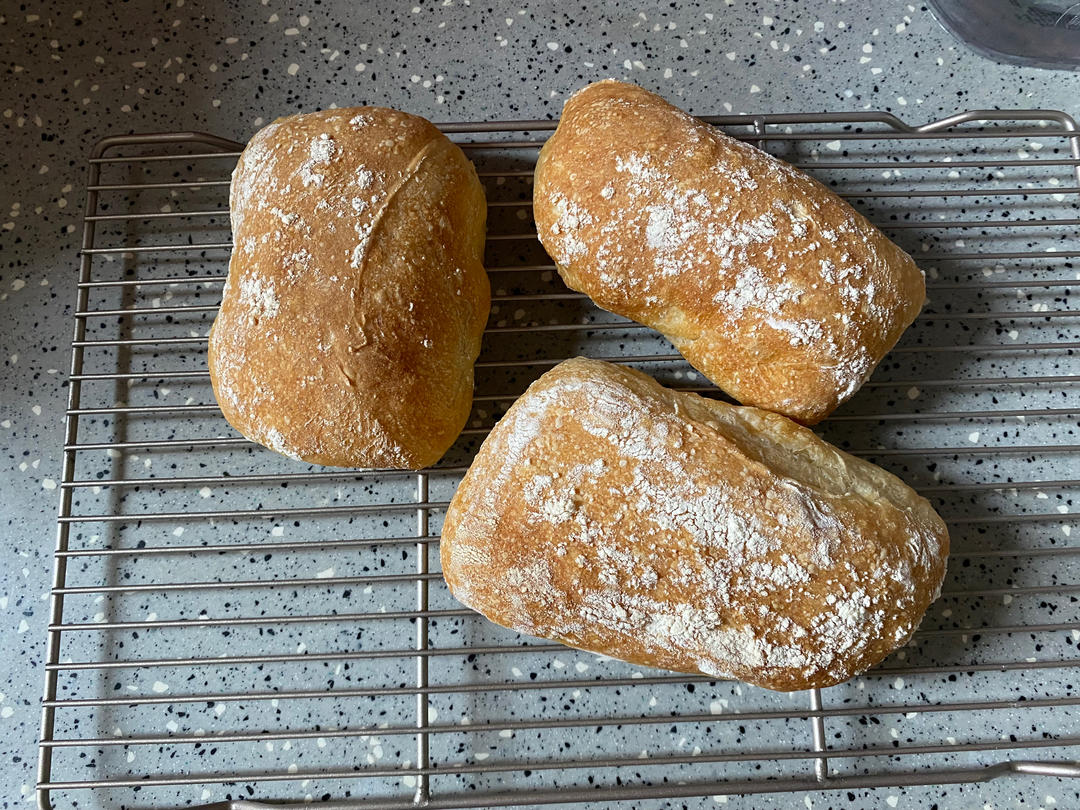 恰巴塔面包  Ciabatta